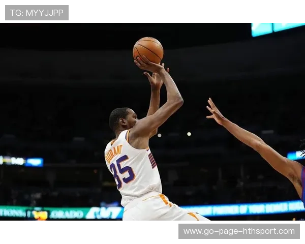 NBA杜兰特高难度投篮训练火热，再现传奇巨星的巅峰技艺