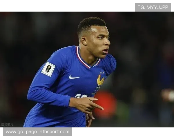 姆巴佩连续左右变向突破震撼全场